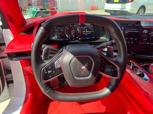 Used 2023 Chevrolet Corvette Stingray Premium Conv w/ Z51 Performance Package RWD image 14