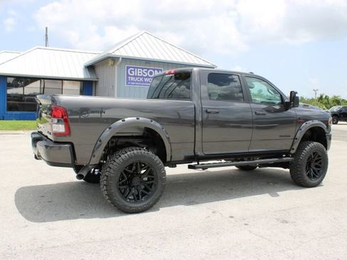 Used 2024 RAM 2500 Big Horn w/ Night Edition AWD/4WD image 12