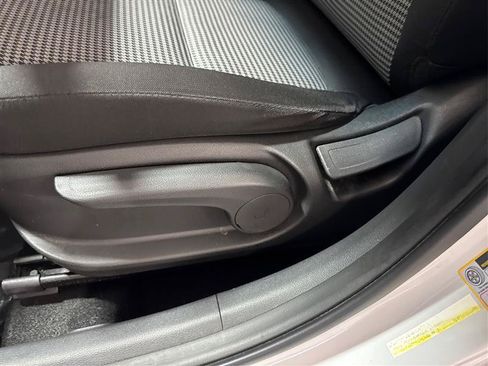 Used 2019 Hyundai Kona SE AWD/4WD image 19