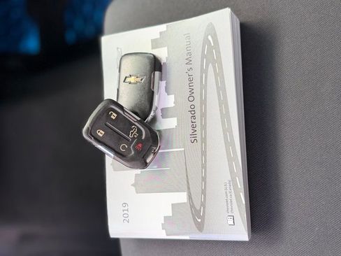 Used 2019 Chevrolet Silverado 1500 RST w/ All-Star Edition image 30