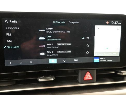 New 2025 Kia Carnival SX w/ SX Dark Edition Package FWD image 19