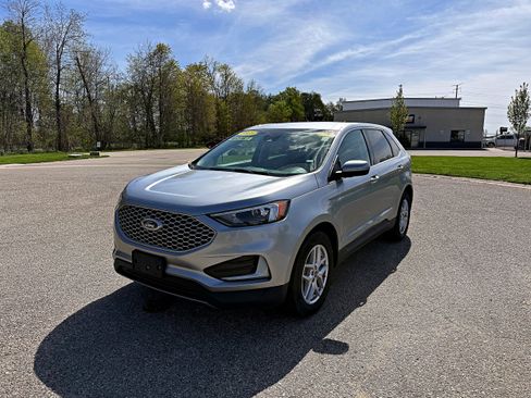 Used 2023 Ford Edge SEL AWD/4WD image 5