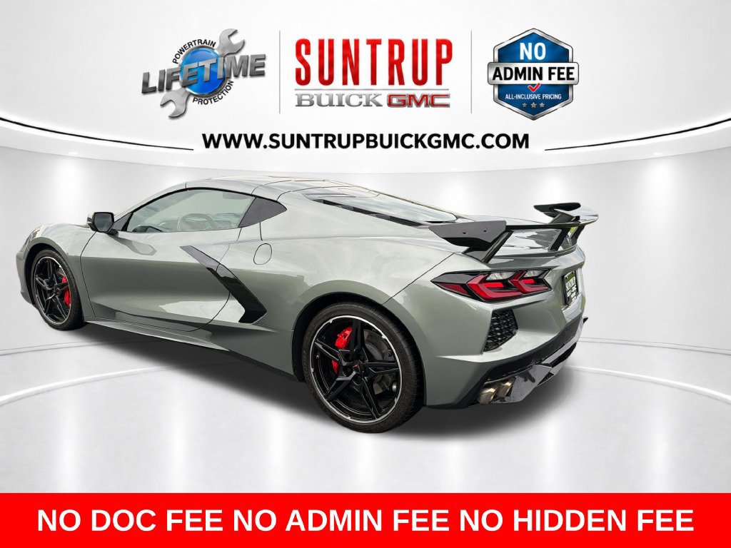 Used 2022 Chevrolet Corvette Stingray Coupe w/ 1LT RWD image 4