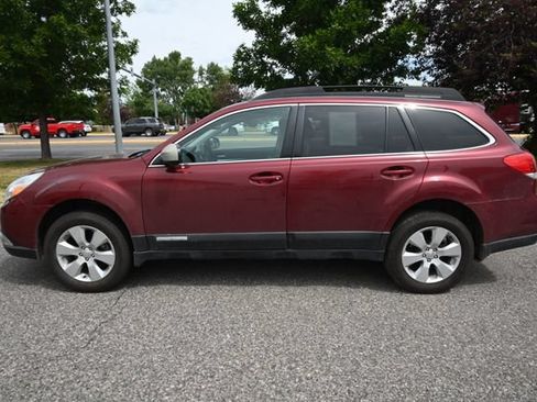 Used 2012 Subaru Outback 2.5i Premium w/ All-Weather Pkg AWD/4WD image 2