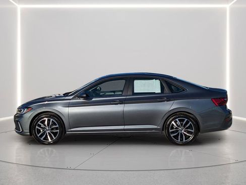 New 2026 Volkswagen Jetta SE FWD image 4