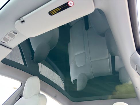 Used 2023 Tesla Model Y Long Range image 12