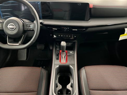 New 2026 Nissan Kicks SR w/ Cold Weather Package image 13