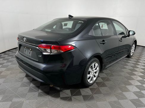 Used 2020 Toyota Corolla LE image 5