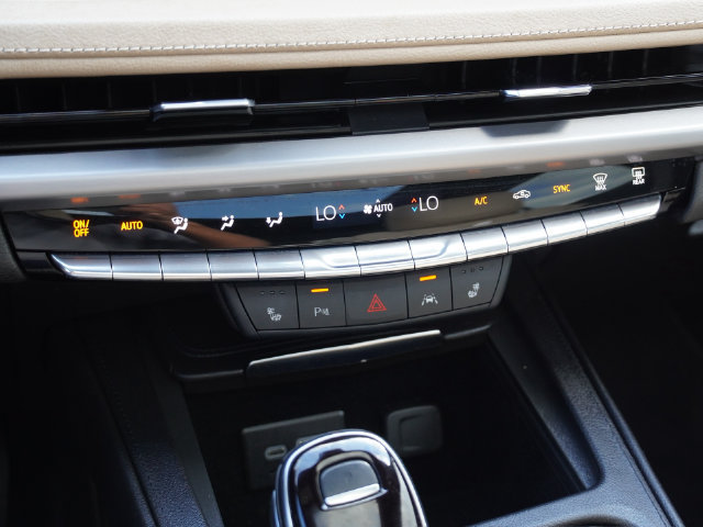 Used 2025 Cadillac XT4 Premium Luxury w/ Cold Weather Package FWD image 39