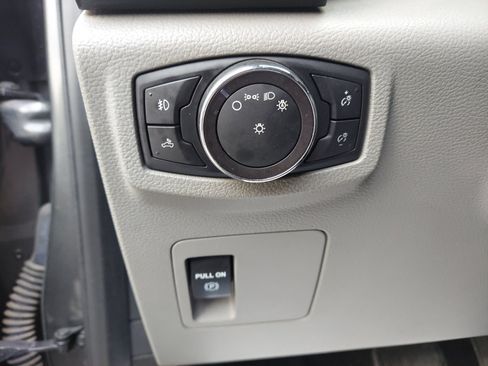 Used 2018 Ford F150 XL w/ Equipment Group 101A Mid RWD image 26