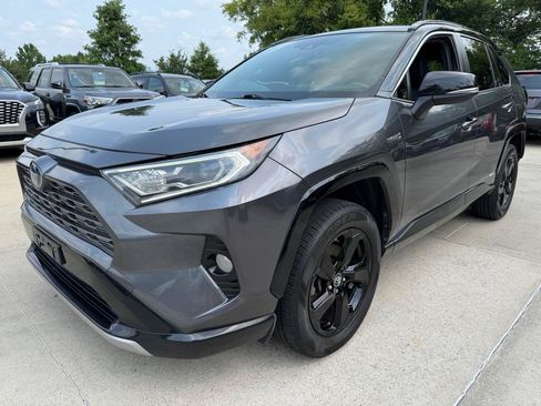 Used 2019 Toyota RAV4 XSE w/ XSE Weather Package AWD/4WD image 1
