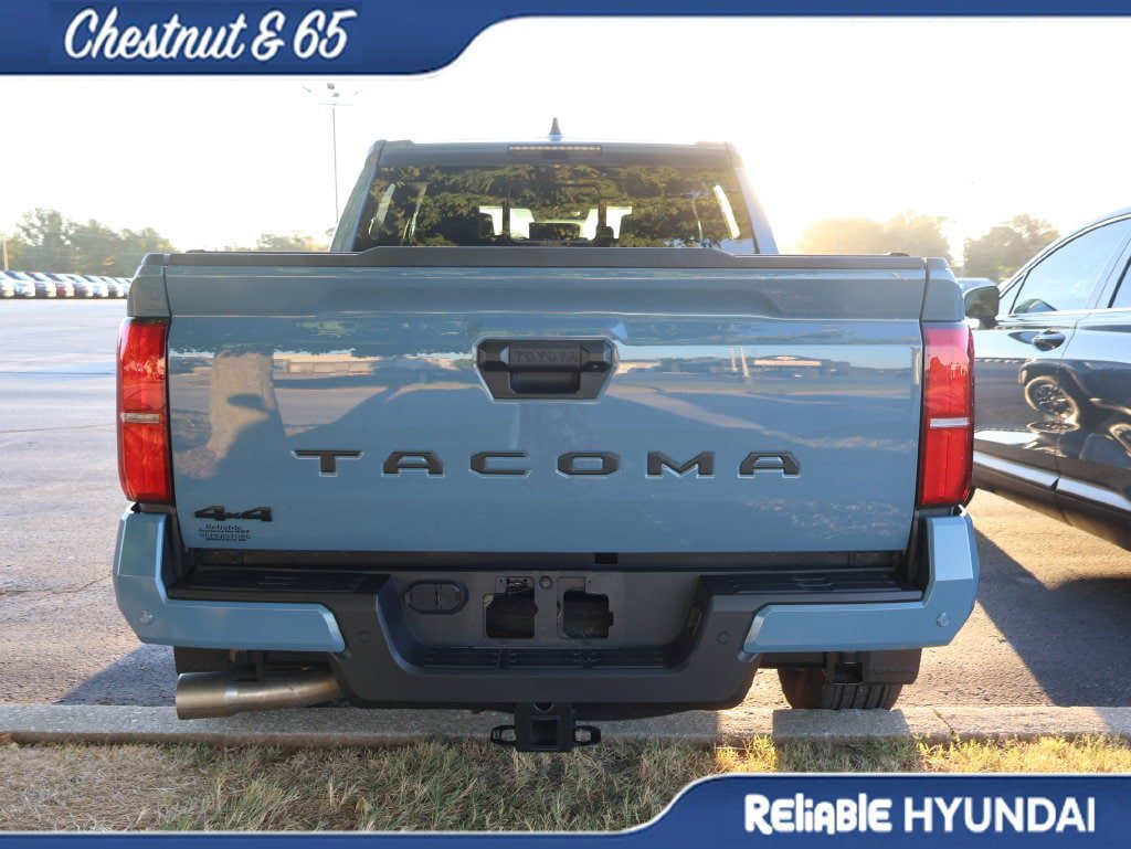 Used 2026 Toyota Tacoma TRD Sport w/ TRD Sport Upgrade Package AWD/4WD image 19