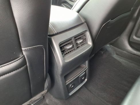 Certified 2024 Ford Edge Titanium AWD/4WD image 12