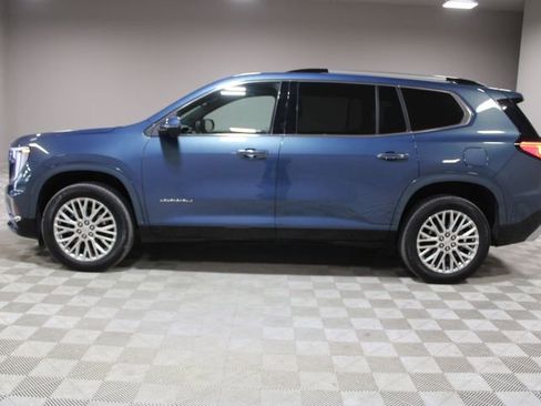 Used 2024 GMC Acadia Denali image 8