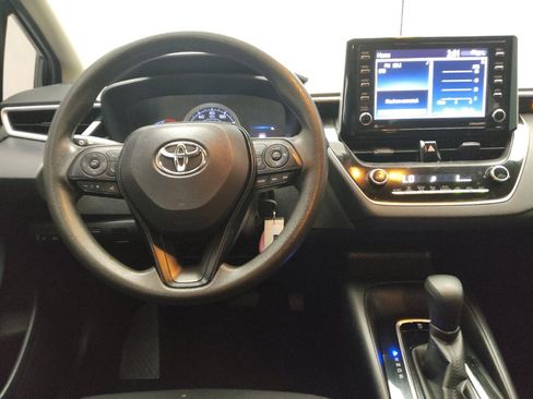 Used 2021 Toyota Corolla LE FWD image 22