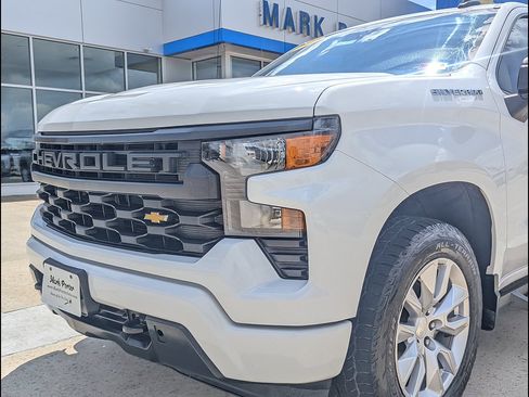 Certified 2022 Chevrolet Silverado 1500 Custom AWD/4WD image 12