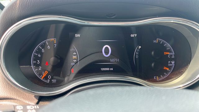 Used 2018 Jeep Grand Cherokee Limited AWD/4WD image 12