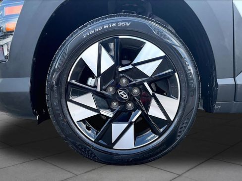 Used 2025 Hyundai Kona SEL FWD image 10