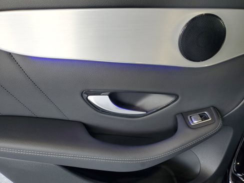 Used 2022 Mercedes-Benz GLC 300 image 13