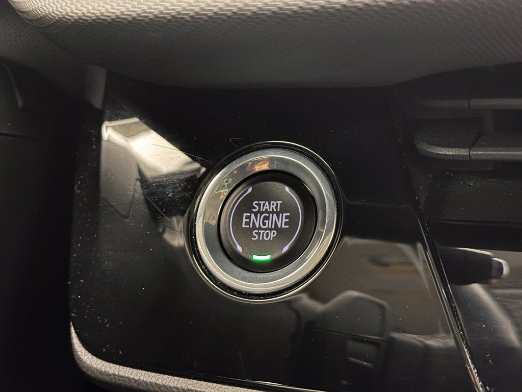 Used 2024 Buick Envision Preferred AWD/4WD image 12