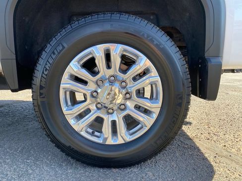 Used 2020 GMC Sierra 2500 Denali w/ Technology Package AWD/4WD image 34