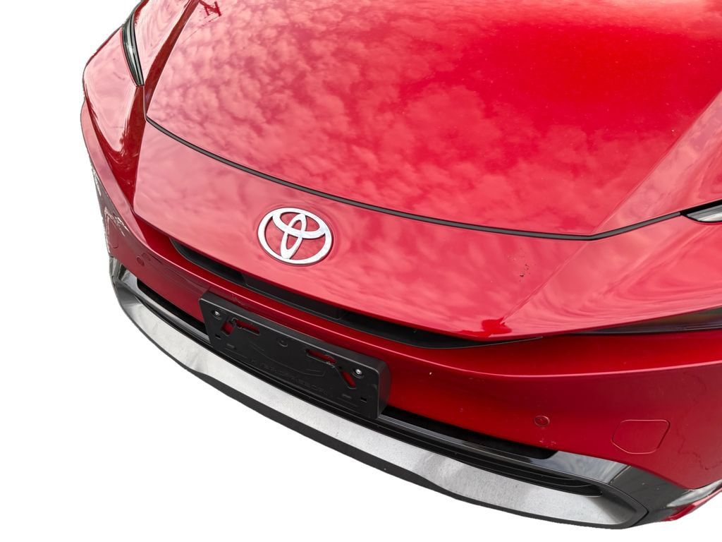 Used 2024 Toyota Prius XLE FWD image 32