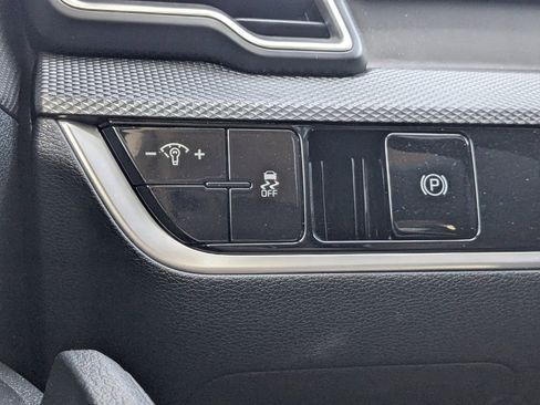 Used 2024 Kia Sportage LX FWD image 32