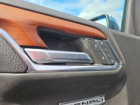 Used 2023 GMC Sierra 1500 Denali w/ Denali Reserve Package image 27