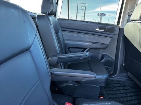 Used 2022 Volkswagen Atlas SE image 12