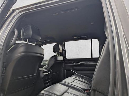 Used 2022 Jeep Wagoneer Series II image 13