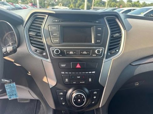 Used 2017 Hyundai Santa Fe Sport AWD/4WD image 15