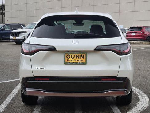 Used 2025 Honda HR-V EX-L image 5