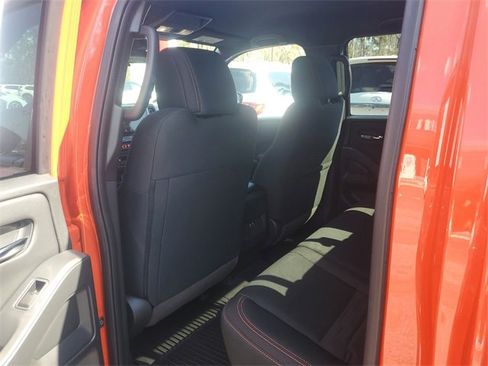 Certified 2025 Nissan Frontier PRO-4X w/ Interior Protection Package image 7