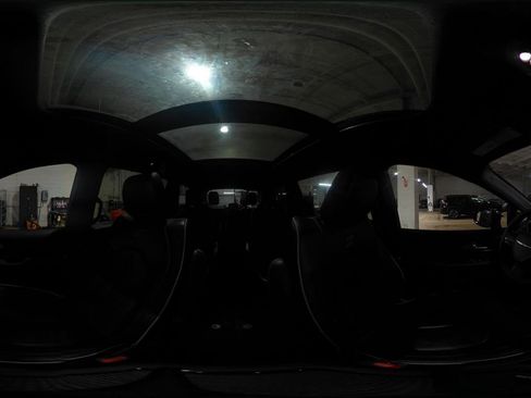 Used 2025 Chrysler Pacifica Limited image 48