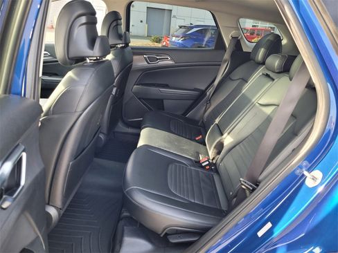 Used 2023 Kia Sportage SX image 6