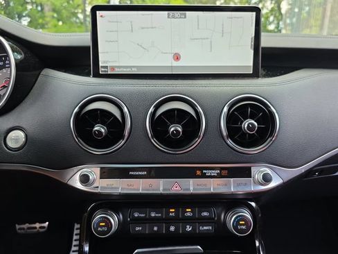 Used 2022 Kia Stinger GT-Line w/ Sun & Sound Package RWD image 22