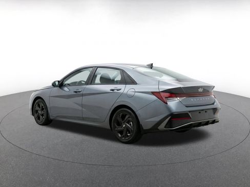 Used 2026 Hyundai Elantra Sport FWD image 5