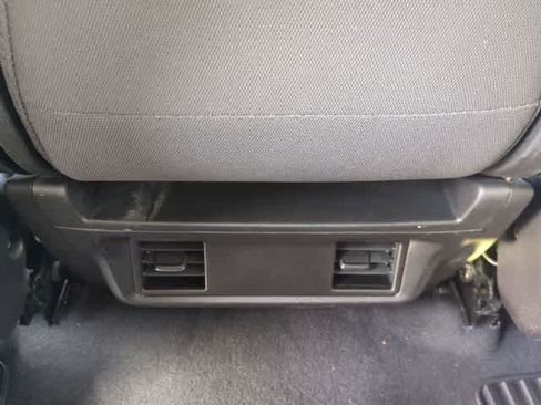 Used 2023 Chevrolet Silverado 1500 Custom image 36