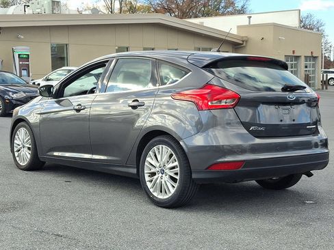 Used 2017 Ford Focus Titanium image 6