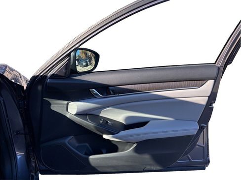 Used 2019 Honda Accord EX-L image 41