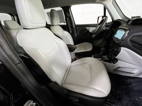 Used 2022 Jeep Renegade Limited AWD/4WD image 27