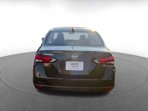 Used 2025 Nissan Versa SV image 12