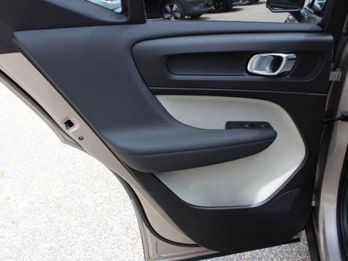 Used 2023 Volvo XC40 B5 Ultimate w/ Climate Package AWD/4WD image 21