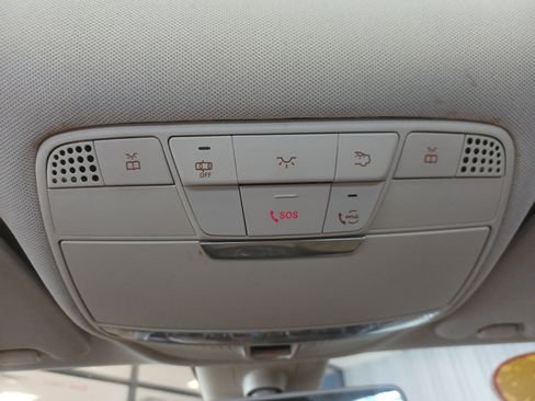 Used 2020 Mercedes-Benz C 300 Sedan image 33