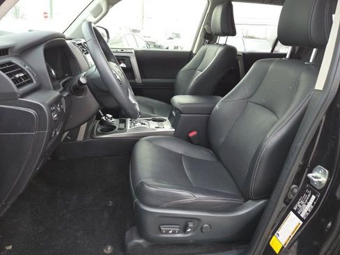 Used 2022 Toyota 4Runner Limited image 9