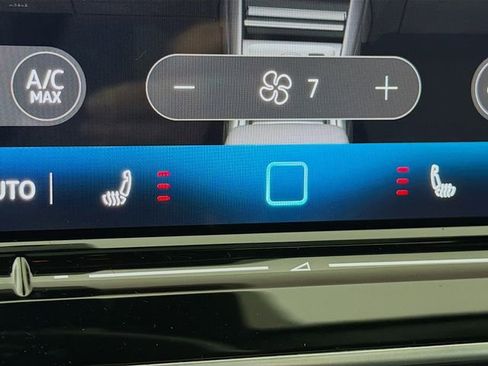 New 2026 Volkswagen Tiguan SE R-Line image 22