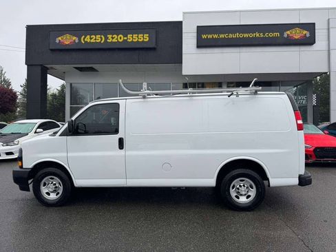 Used 2020 Chevrolet Express 2500 w/ Driver Convenience Package image 29