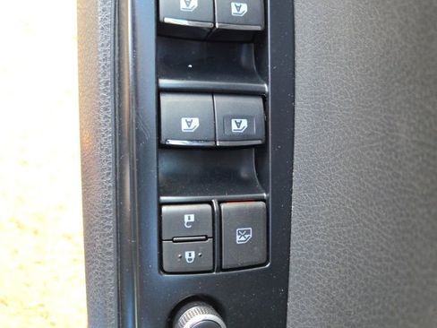 Used 2018 Toyota Camry XSE image 28