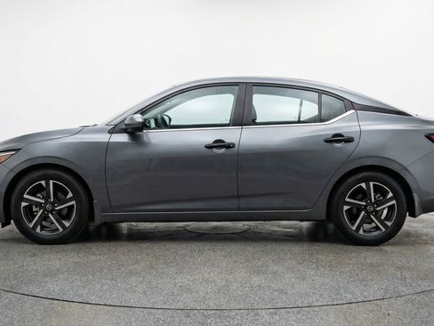 Used 2025 Nissan Sentra SV FWD image 5