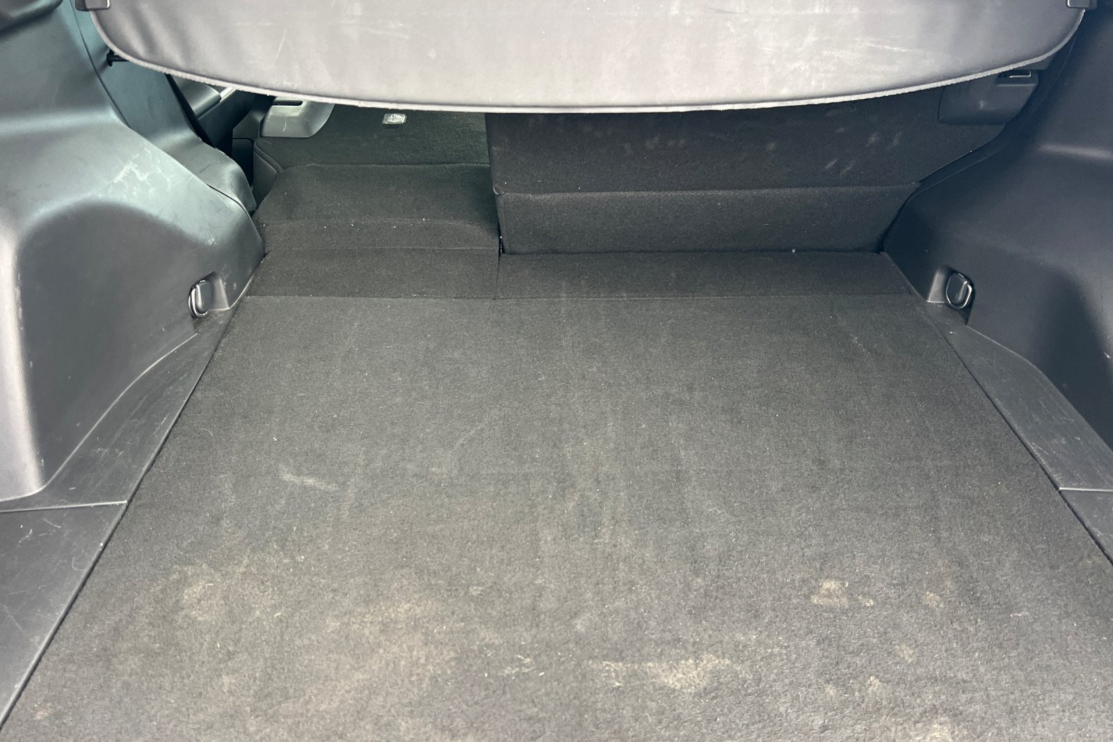 Used 2025 Toyota RAV4 XLE AWD/4WD image 17